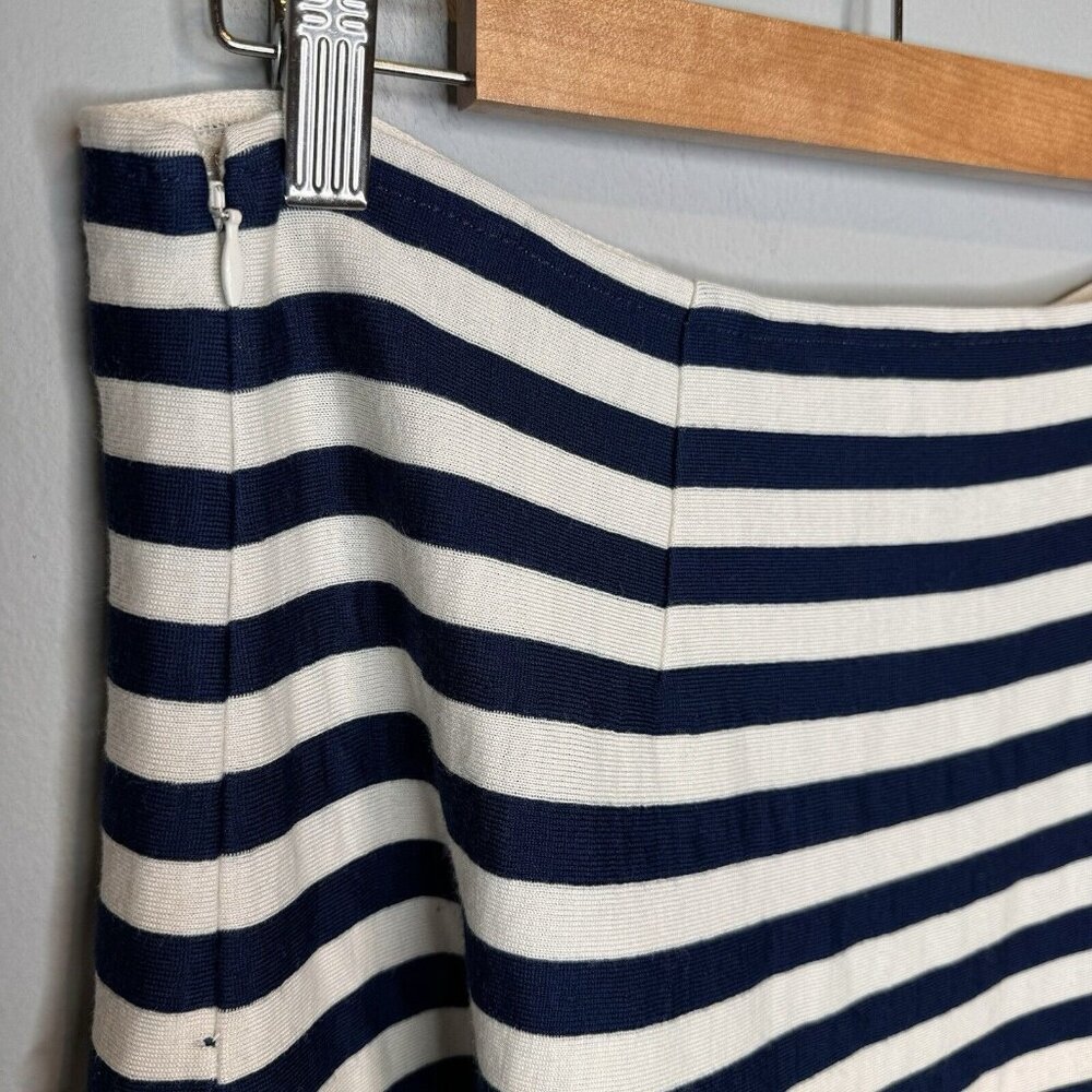 St. John Wool Blend Skirt Size 10 Navy Blue White Stripe A Line Nautical - Picture 4 of 6
